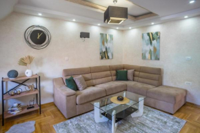 City zone apartment